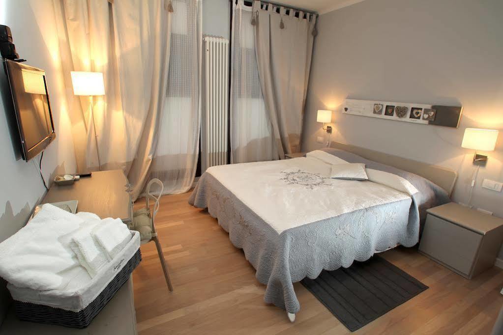 Bed In Bo Saragozza Bolonha Exterior foto